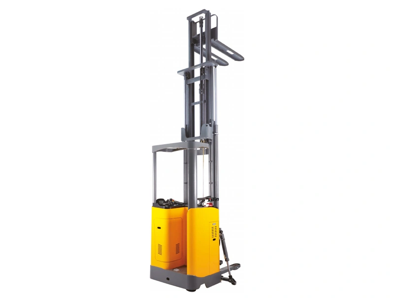 Impilatore elettrico con operatore a bordo (CDD15C) 1500 kg 4500-6500 mm
